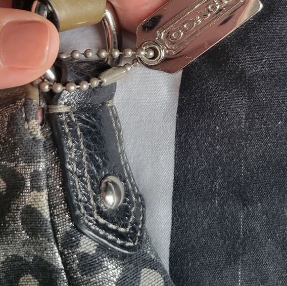 Coach Leopard print bag. - Picture 4 of 5